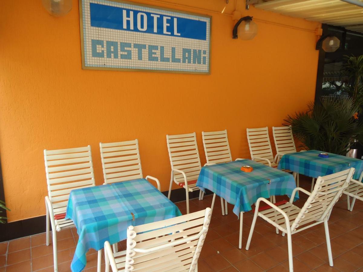 Hotel Castellani リミニ エクステリア 写真